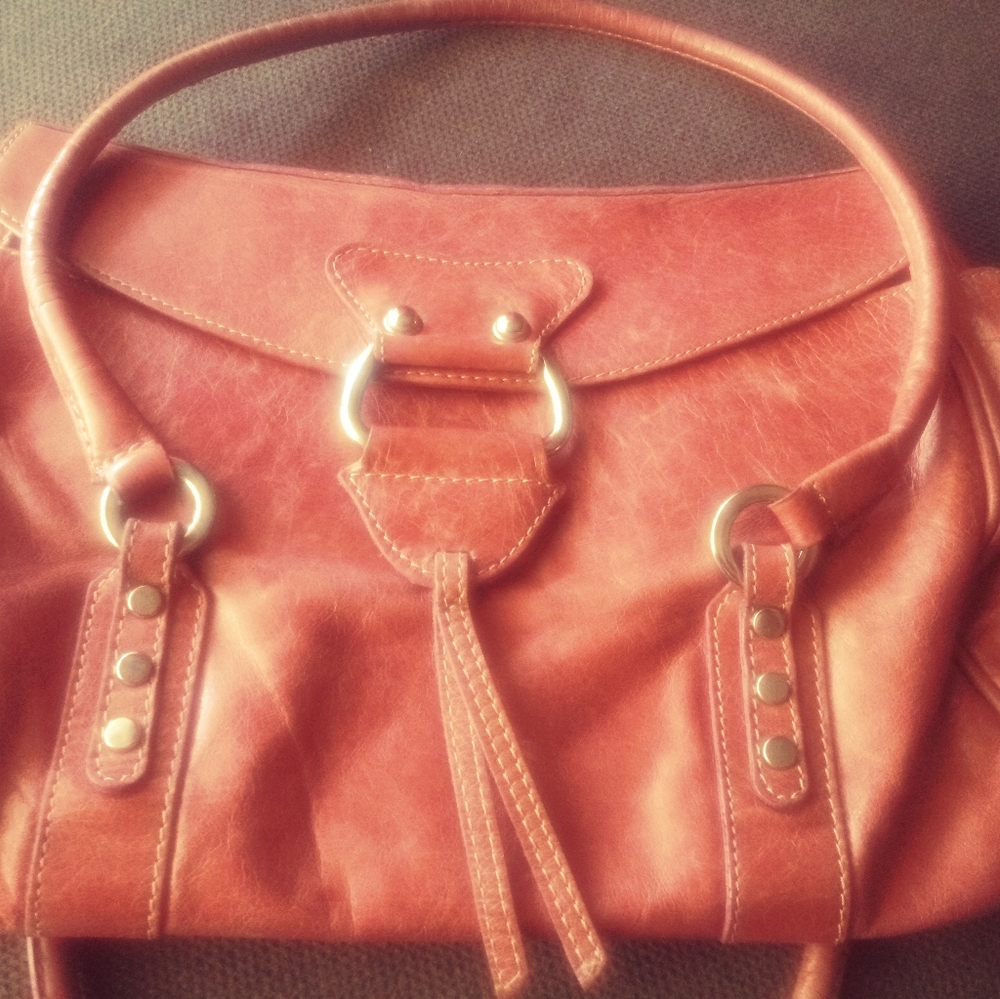 Perlina leather purse